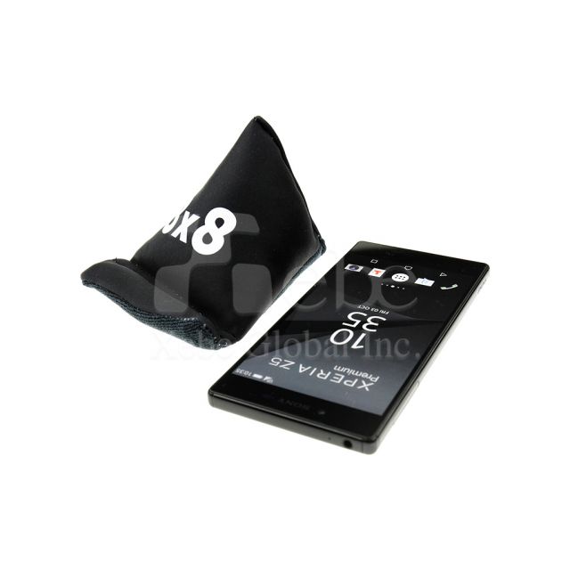 Pyramid phone pillow holder