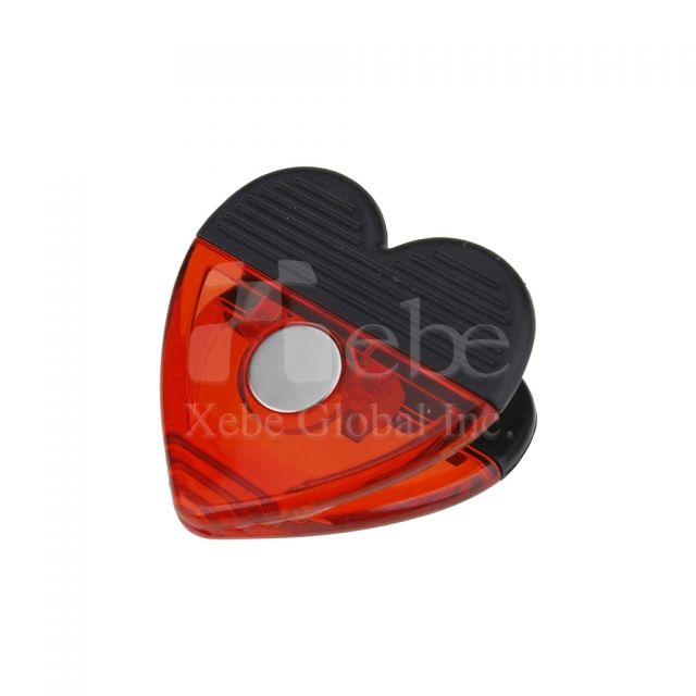 Color Block Heart Magnet Clip