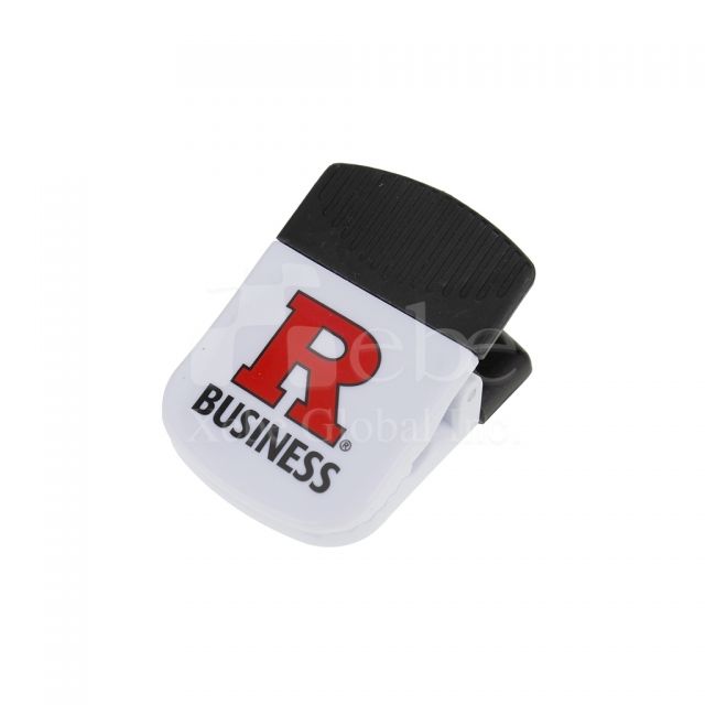 letter clip magnet