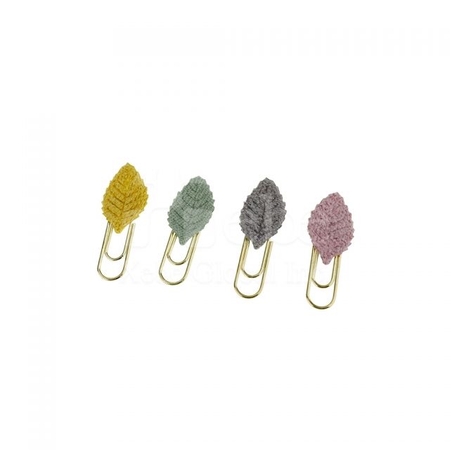 pink leaf shape paper needle