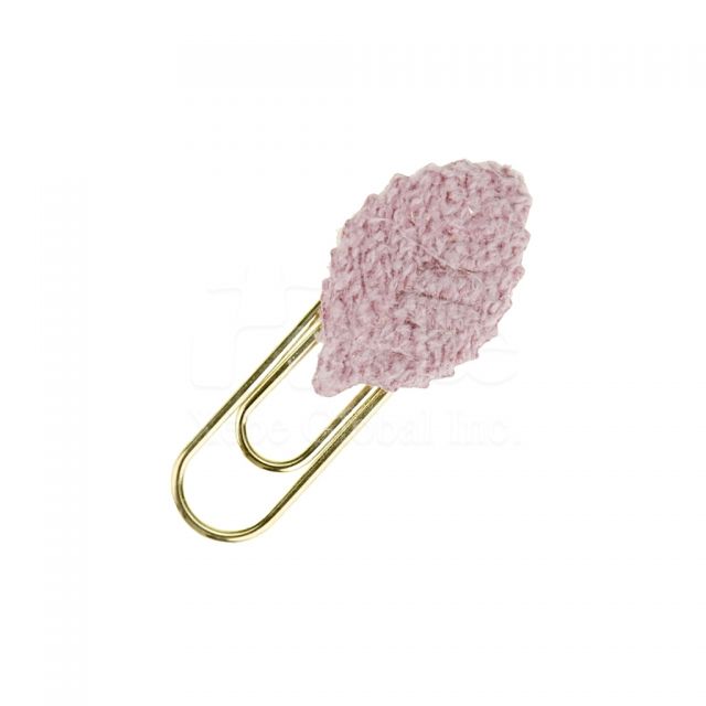 pink leaf shape paper needle