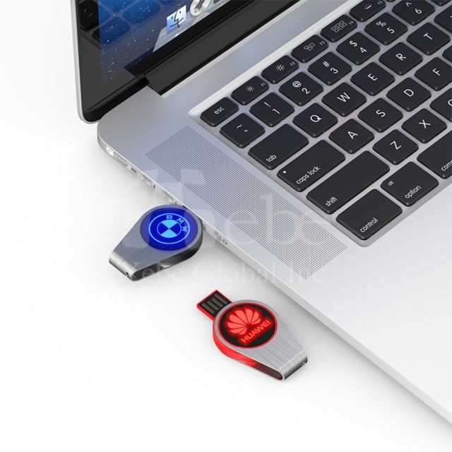 rotate the mini flash drive