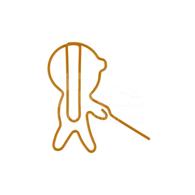 stylized paperclip for the visually impaired