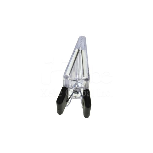 custom-shaped magnetic clip